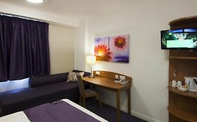 Premier Inn Wolverhampton - North